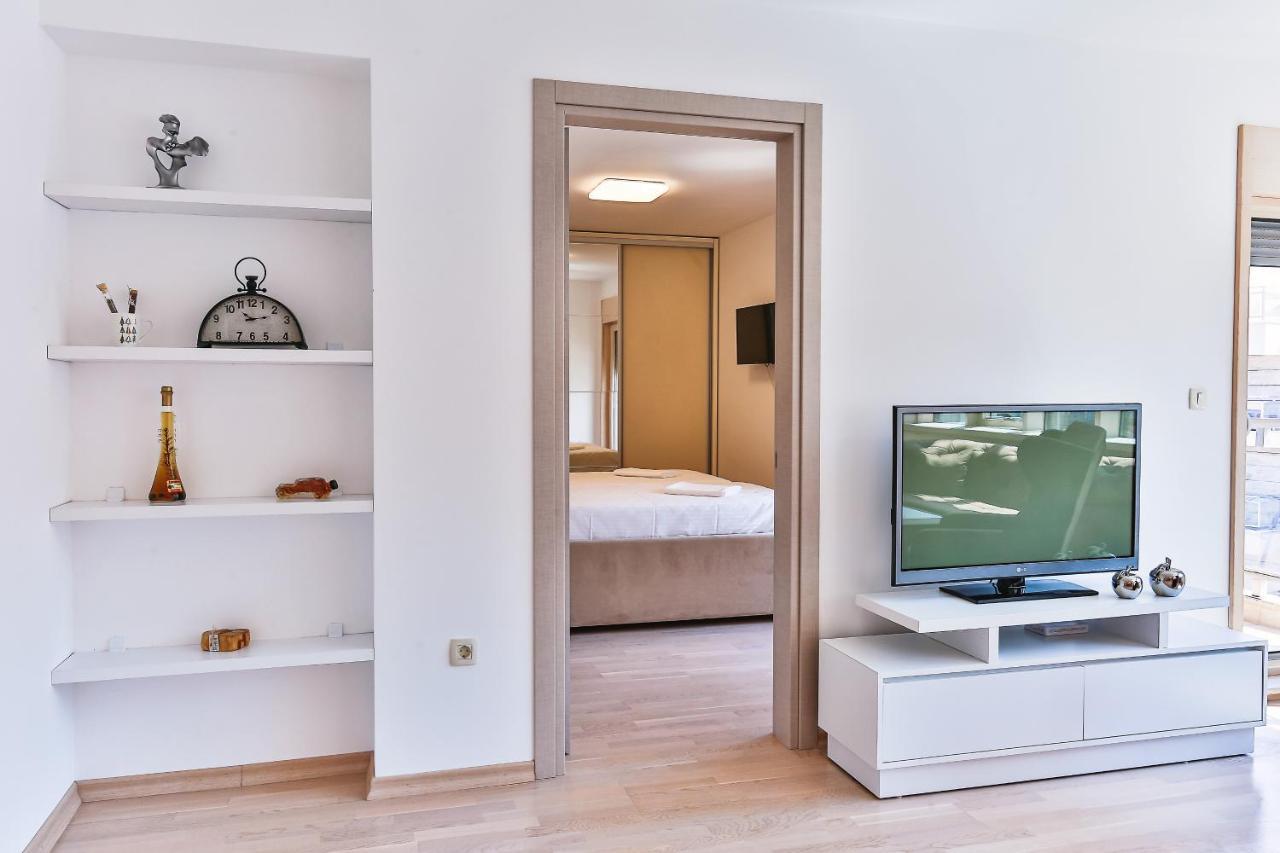 Montesun Fontana Apartments บุดวา ภายนอก รูปภาพ