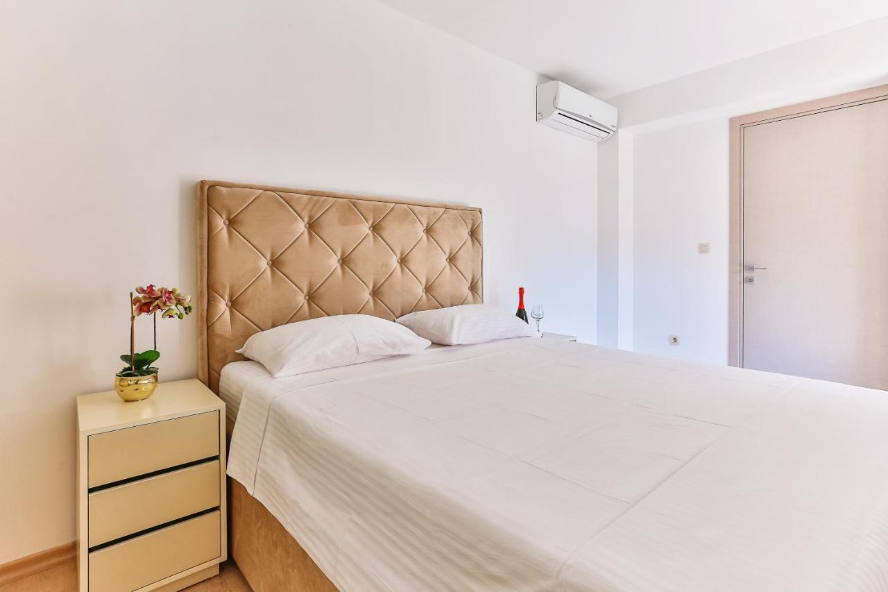 Montesun Fontana Apartments บุดวา ภายนอก รูปภาพ