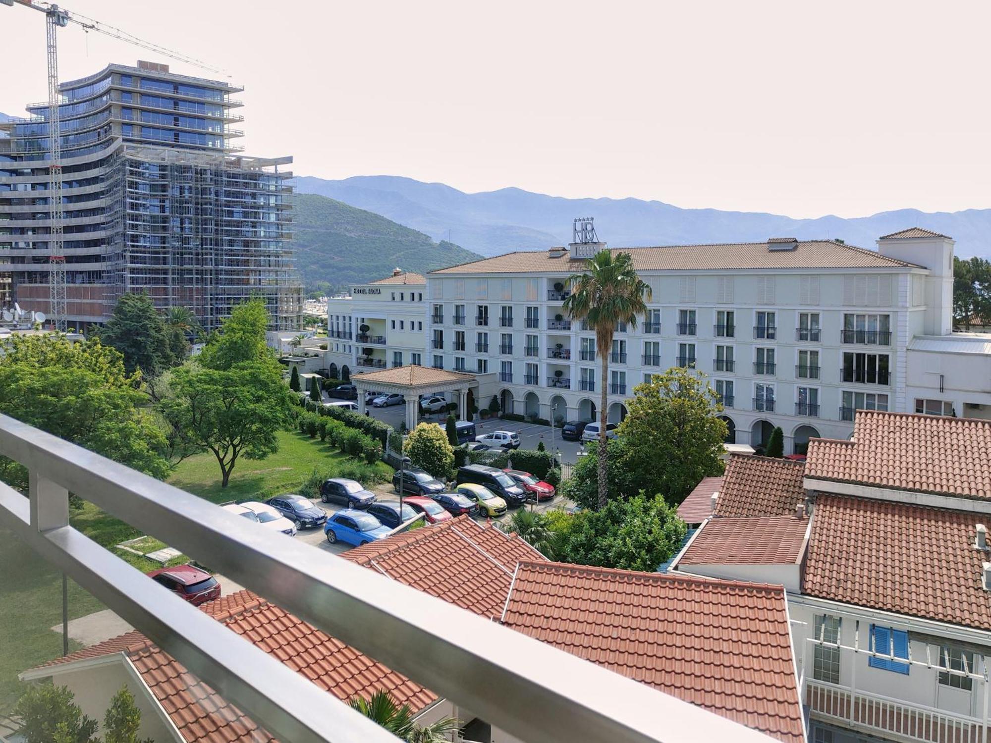 Montesun Fontana Apartments บุดวา ภายนอก รูปภาพ